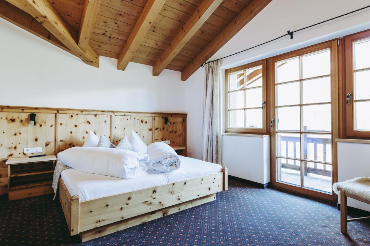 Andis Almdorf Hotel Solden Exterior photo